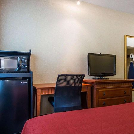 Econo Lodge Glens Falls - Lake George Ngoại thất bức ảnh