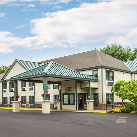 Econo Lodge Glens Falls - Lake George Ngoại thất bức ảnh