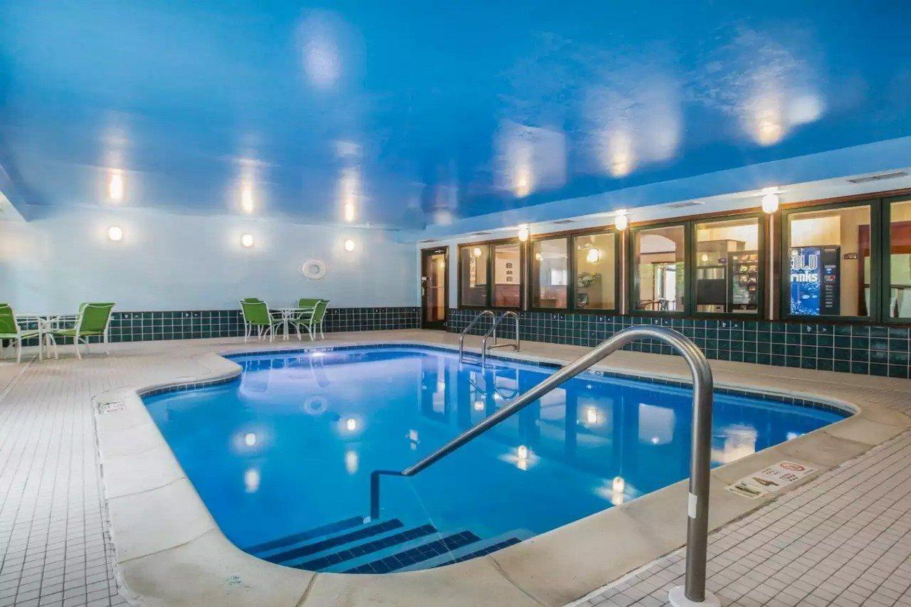 Econo Lodge Glens Falls - Lake George Ngoại thất bức ảnh