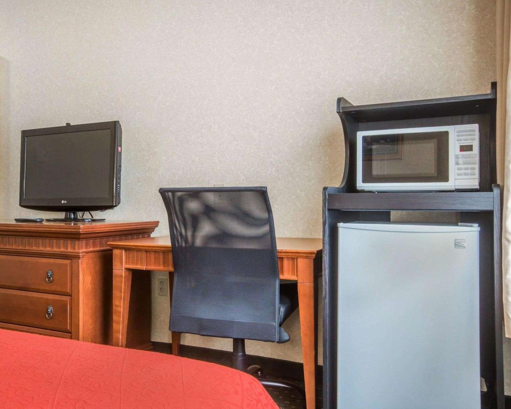 Econo Lodge Glens Falls - Lake George Ngoại thất bức ảnh