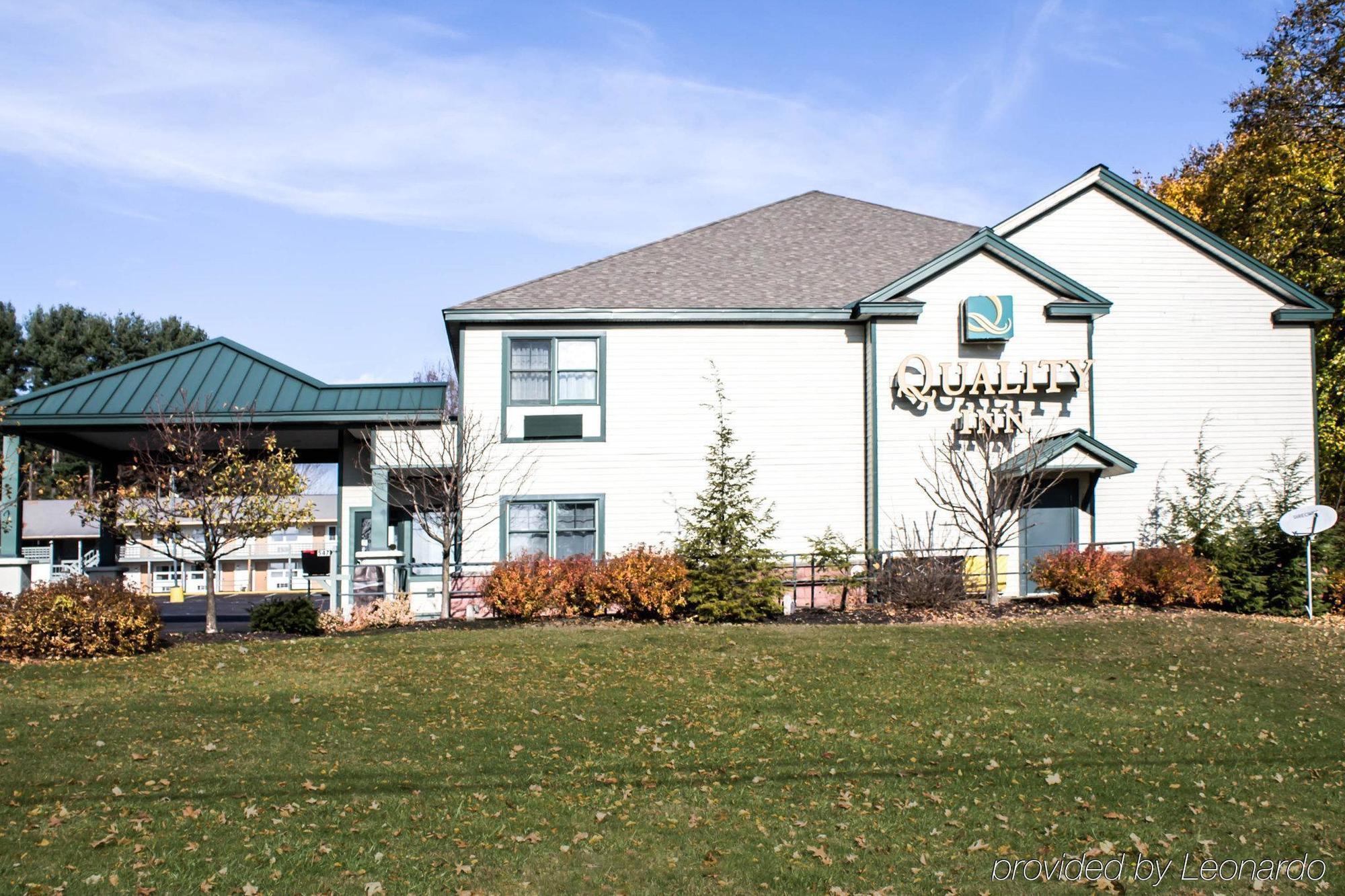 Econo Lodge Glens Falls - Lake George Ngoại thất bức ảnh