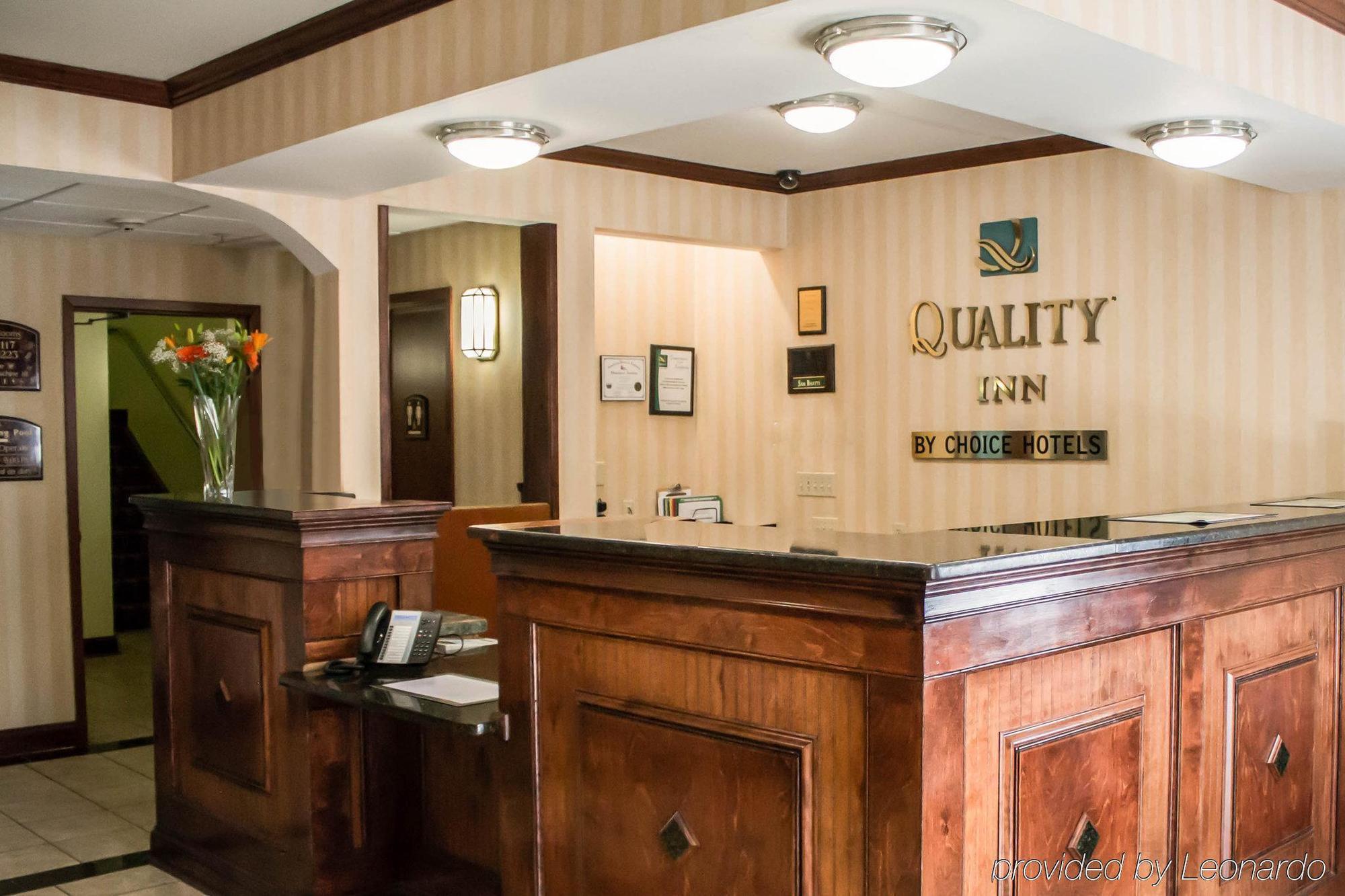 Econo Lodge Glens Falls - Lake George Ngoại thất bức ảnh