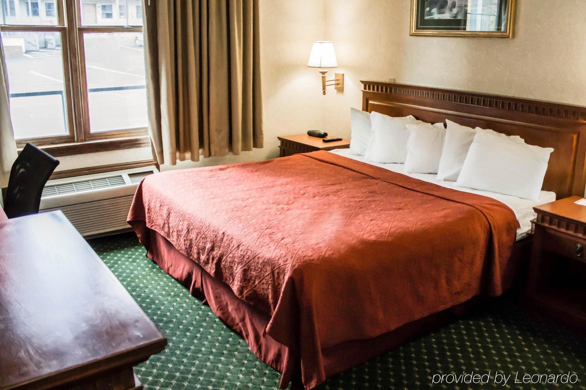 Econo Lodge Glens Falls - Lake George Ngoại thất bức ảnh