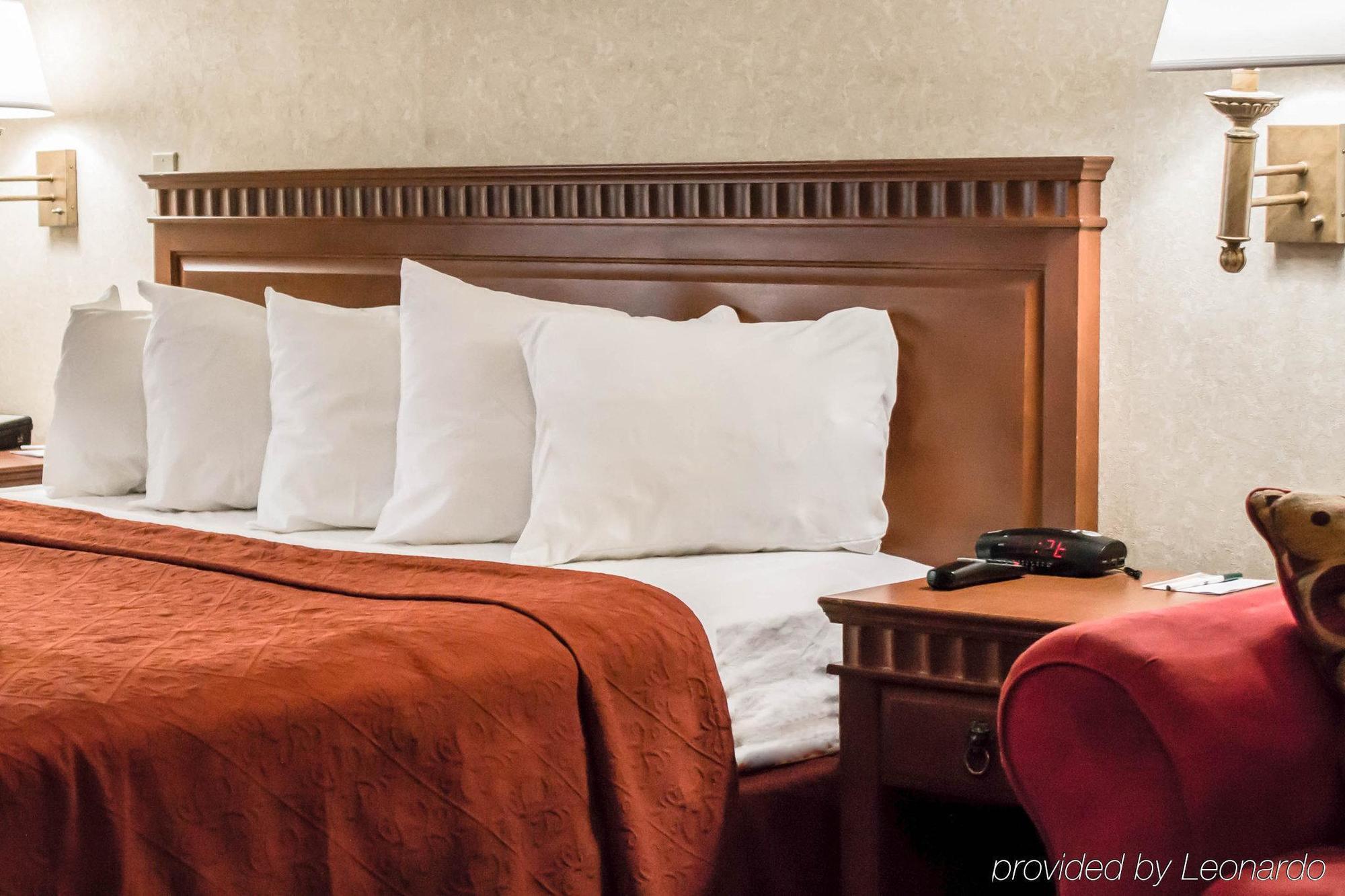 Econo Lodge Glens Falls - Lake George Ngoại thất bức ảnh