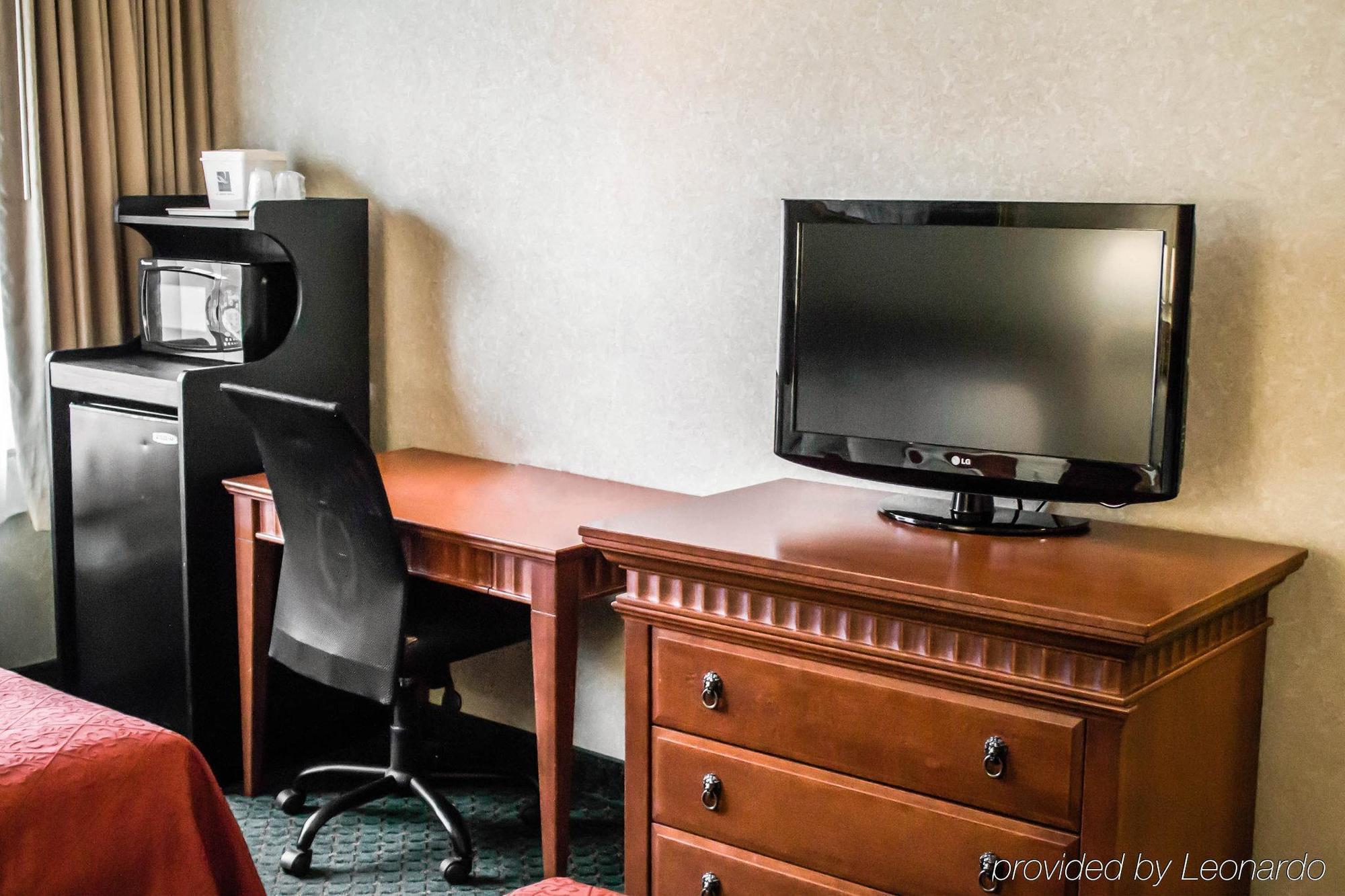 Econo Lodge Glens Falls - Lake George Ngoại thất bức ảnh